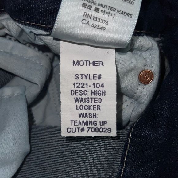 ✨MOTHER
The High Waisted Looker Jeans✨ - Picture 10 of 10